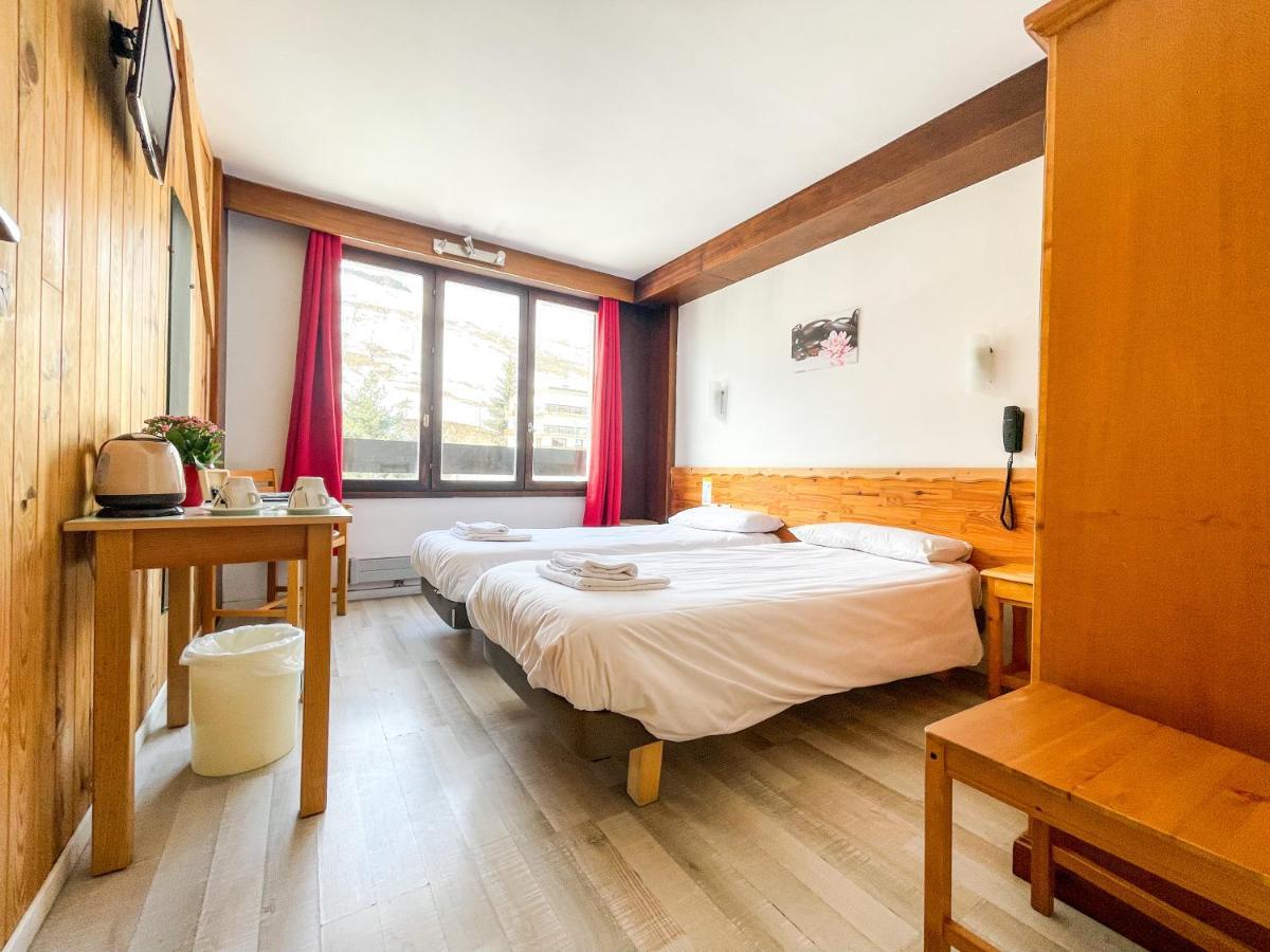 Atmosphere Hotel لو دوز آلب المظهر الخارجي الصورة