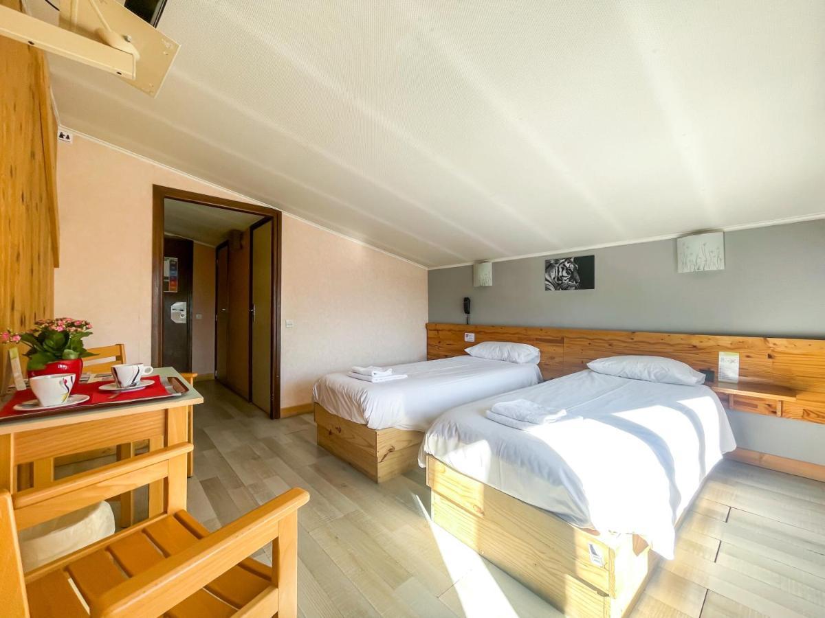 Atmosphere Hotel لو دوز آلب المظهر الخارجي الصورة