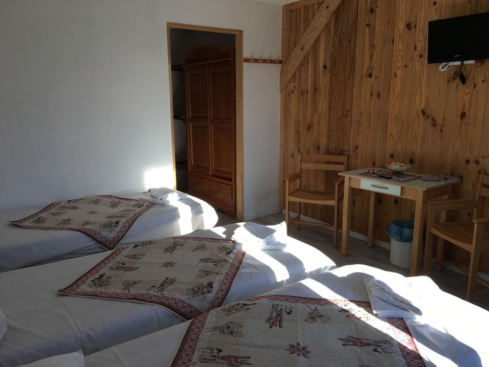 Atmosphere Hotel لو دوز آلب المظهر الخارجي الصورة