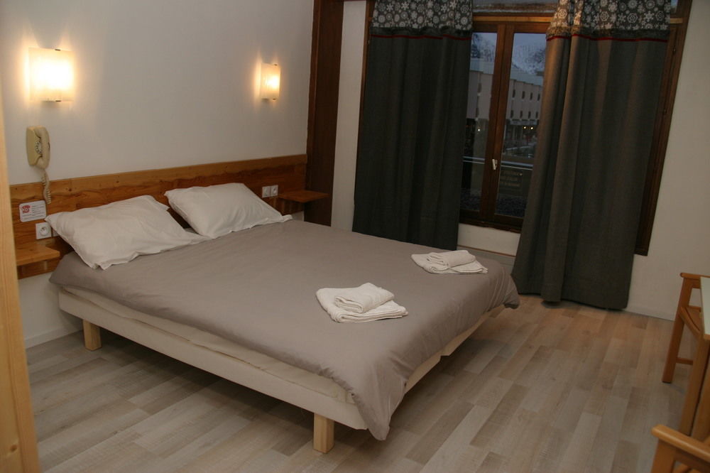 Atmosphere Hotel لو دوز آلب المظهر الخارجي الصورة